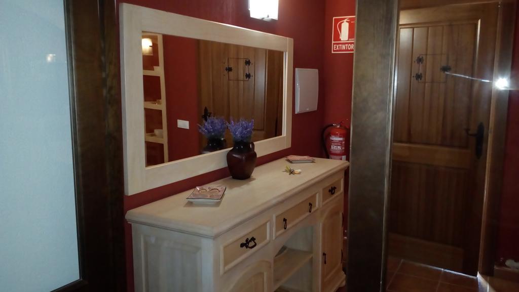 Apartamentos Rurales Casas De Los Maestros Talarrubias Ngoại thất bức ảnh