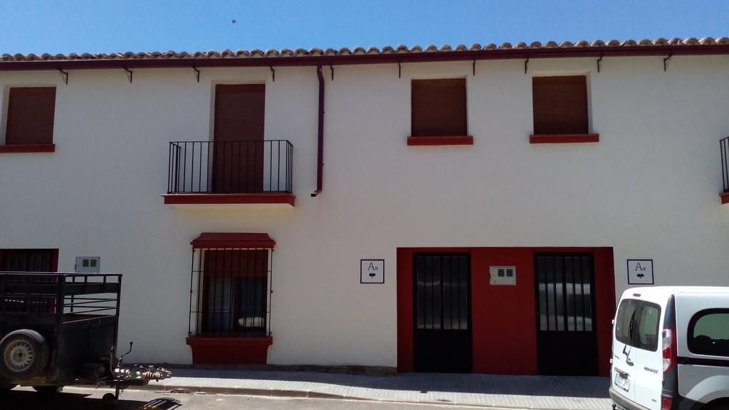 Apartamentos Rurales Casas De Los Maestros Talarrubias Ngoại thất bức ảnh
