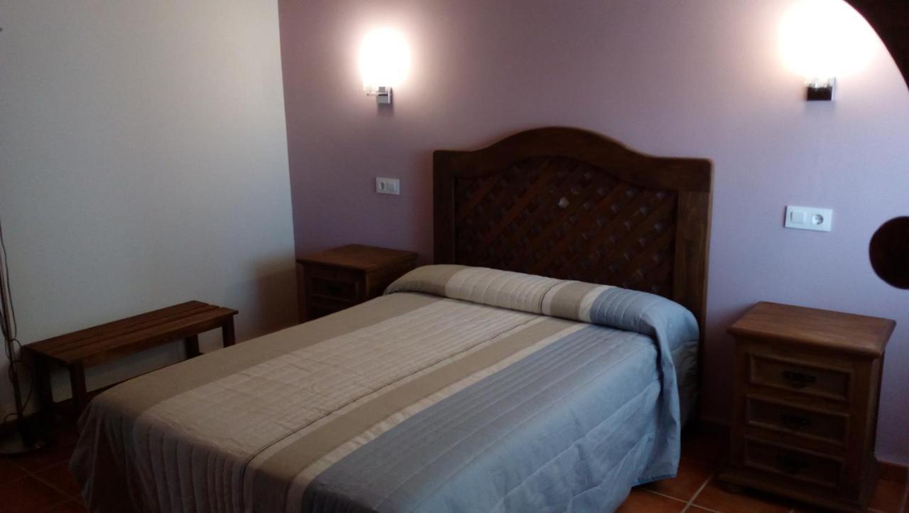 Apartamentos Rurales Casas De Los Maestros Talarrubias Ngoại thất bức ảnh